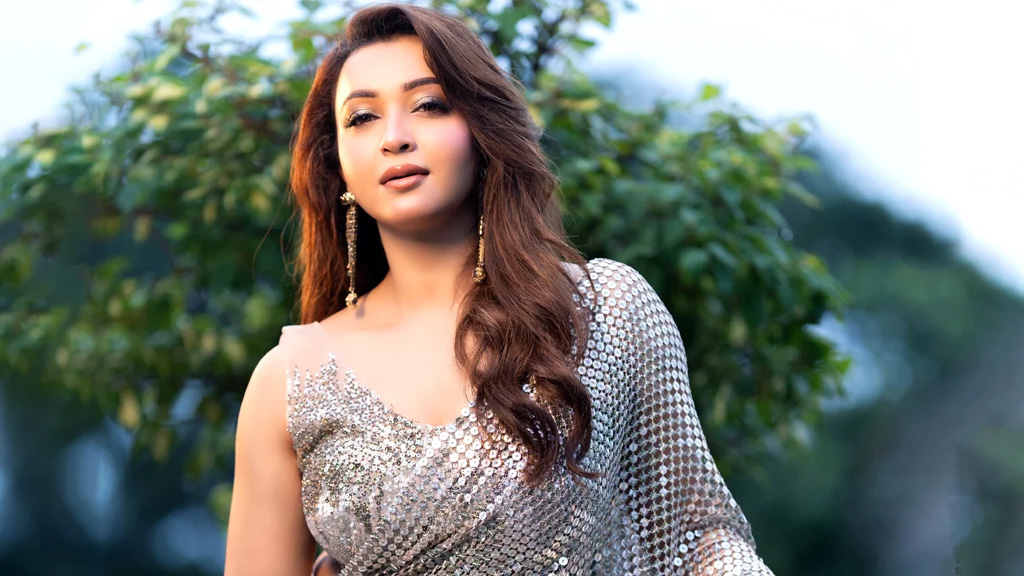 ‘পুজোর কয়েকটা দিনের প্রেম দারুণ লাগত’: কৌশানি