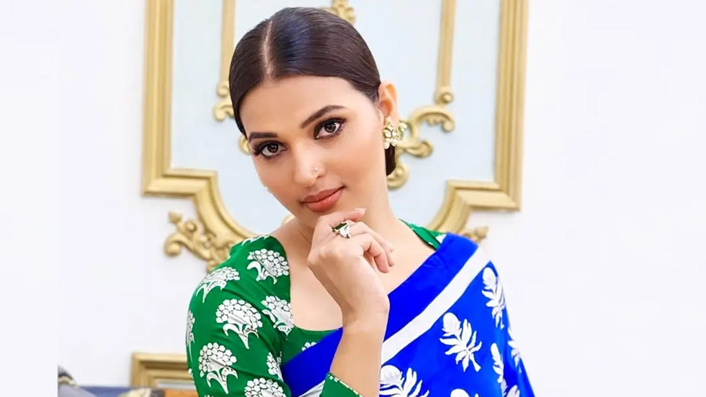 সম্পর্ক দীর্ঘস্থায়ী করতে শুধু ভালোবাসা যথেষ্ট নয়: বর্ষা