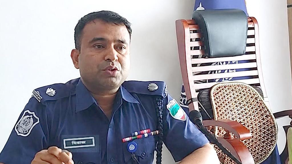 যশোরে পুলিশ শহীদ স্মৃতিস্তম্ভ ধ্বংস নয়, সংস্কার করে পুনঃস্থাপন করবে