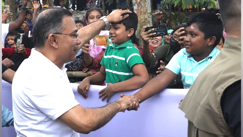 ক্ষণিকের দেখায় গড়ে উঠেছে এক আত্মিক বন্ধন
