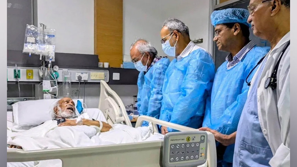স্থানীয় সরকার মন্ত্রী ড. আবদুল মঈন খান হাসপাতালে ভর্তি