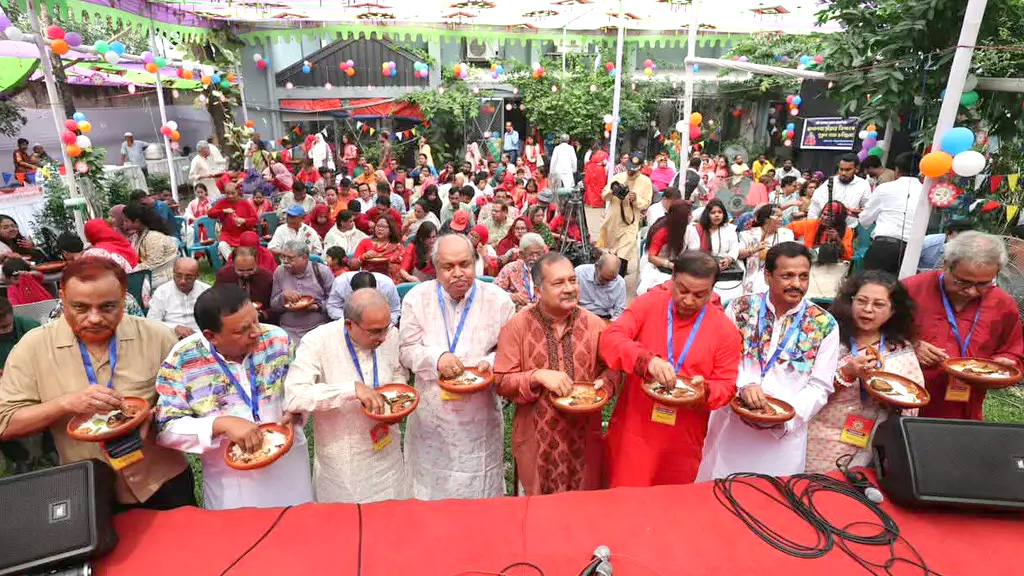 জাতীয় প্রেস ক্লাবে বর্ণাঢ্য আয়োজনে বর্ষবরণ