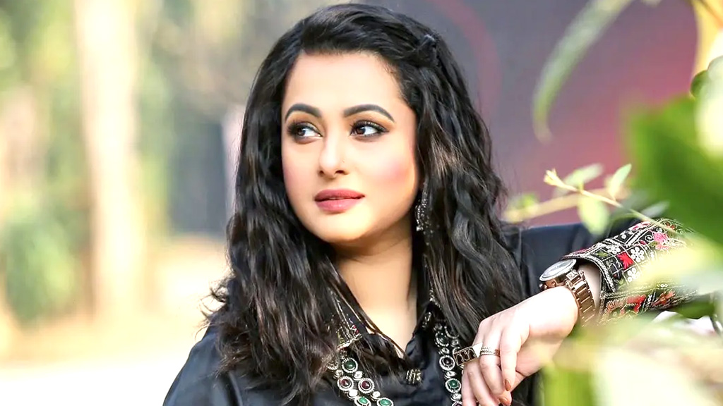 চিরচেনা রূপের প্রশংসা নিয়ে যা বললেন পূর্ণিমা