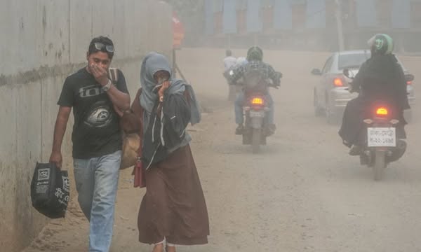 বায়ুদূষণ চরম ঝুঁকিতে জনস্বাস্থ্য: আইকিউএয়ার ৩০১ ছাড়ালে বাড়ে প্রাণঘাতী আশঙ্কা