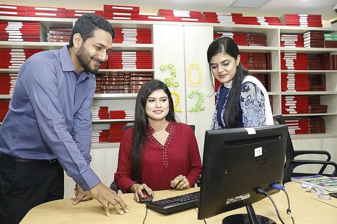 বিদ্যুৎ কোম্পানিতে চাকরি, মূল বেতন ৫২০০০-৭০০০০ টাকা