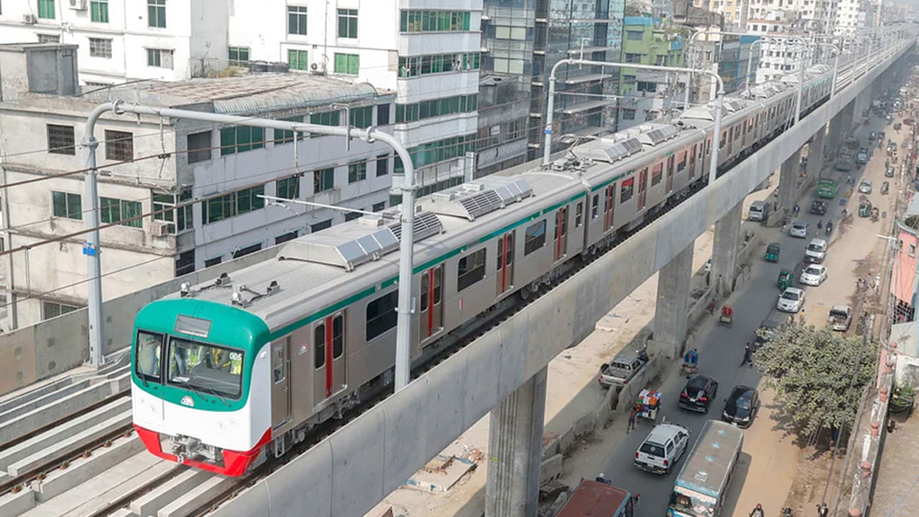 মেট্রোরেল চলাচলের সময় আরও ২০ মিনিট বাড়ল